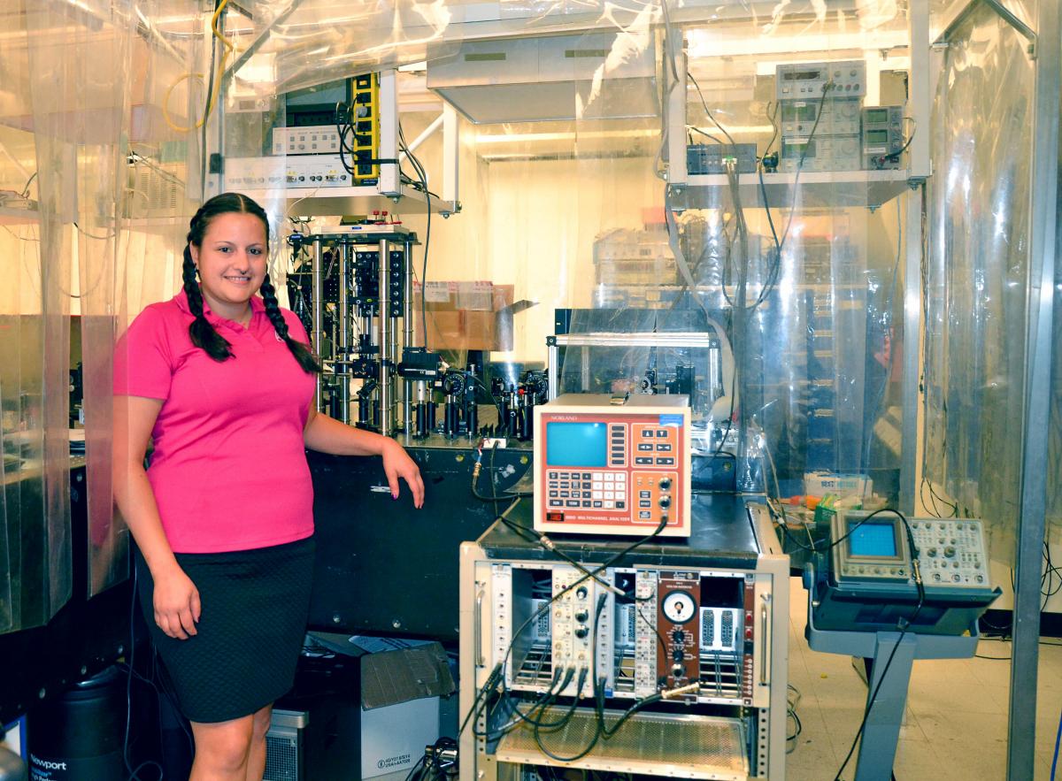 PhD student Alyssa Allende Motz in an engineering physics lab at Mines.